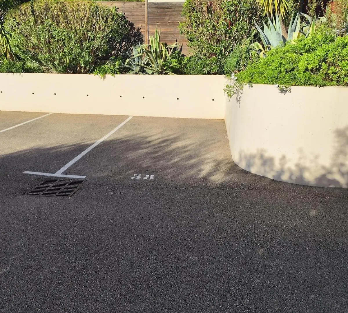 Appartamento Lumineux, Tout Confort, Wifi & Terrace & Parking Saint-Laurent-du-Var
